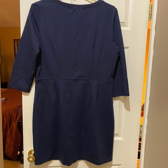 Dresses - Picture 5 of 5